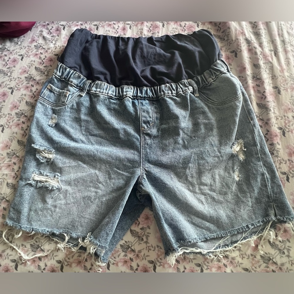 Maternity shorts size 12 US Urban Bliss